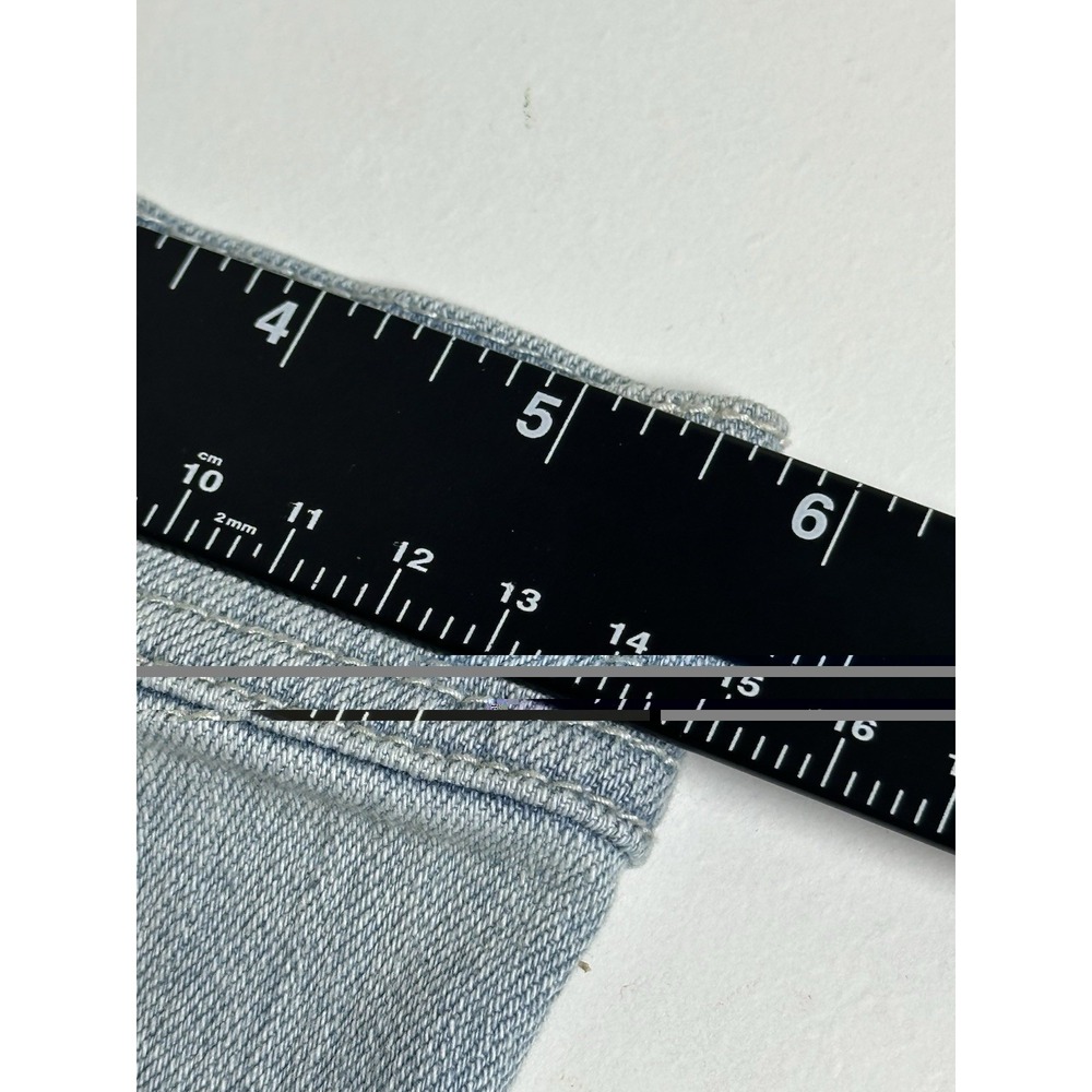Torrid Denim Jacket Womens 4 Light Wash Frayed Hem Stretch Button Front Plus - Picture 9 of 16